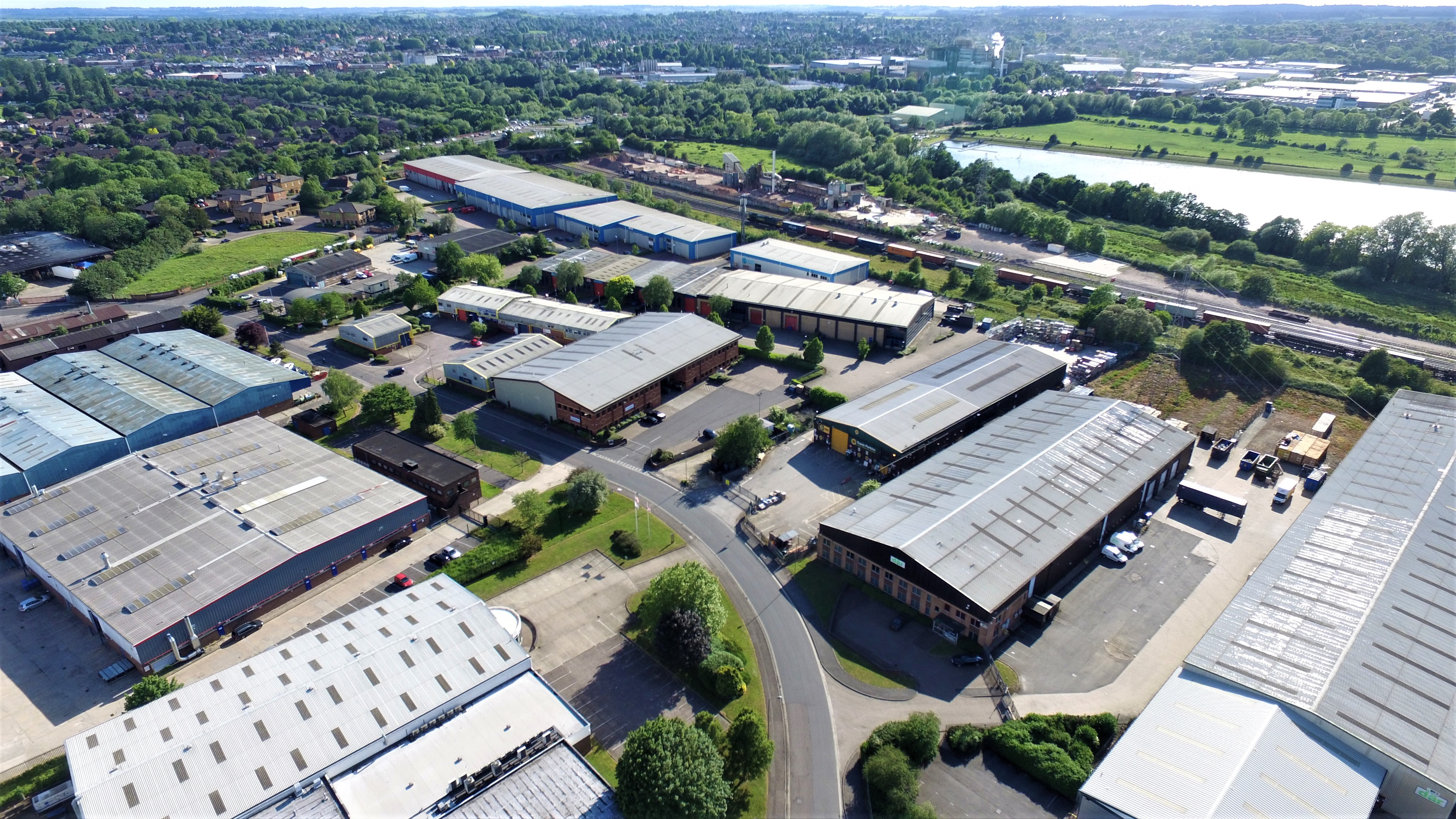 Commercial Area close to the M40