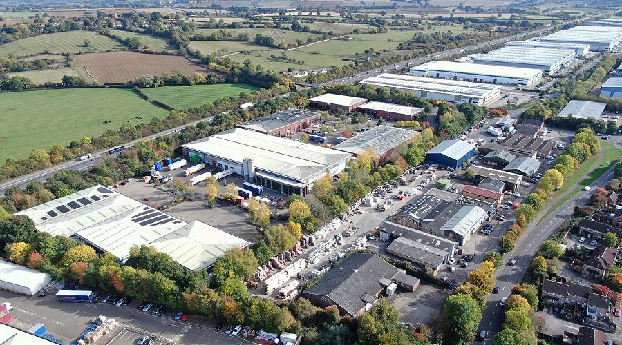 Banbury M40 Motorway next to the Central M40 Commerical Development